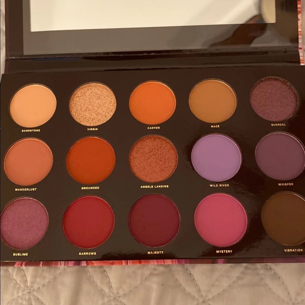 Makeup palette